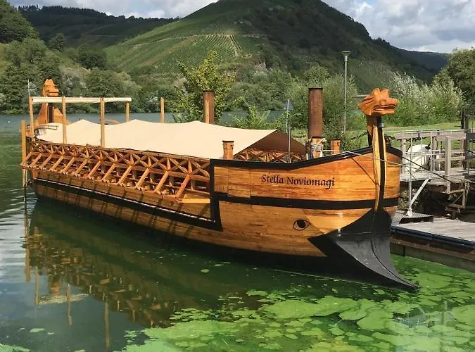 Holiday home Eifel-moezelhuis *