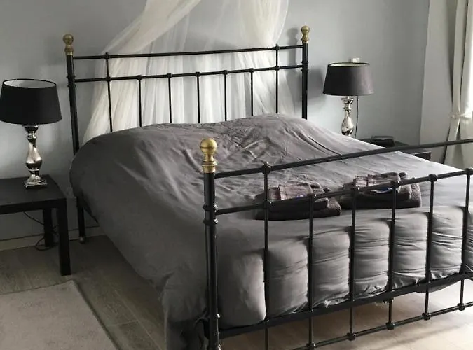 Holiday home Eifel-moezelhuis